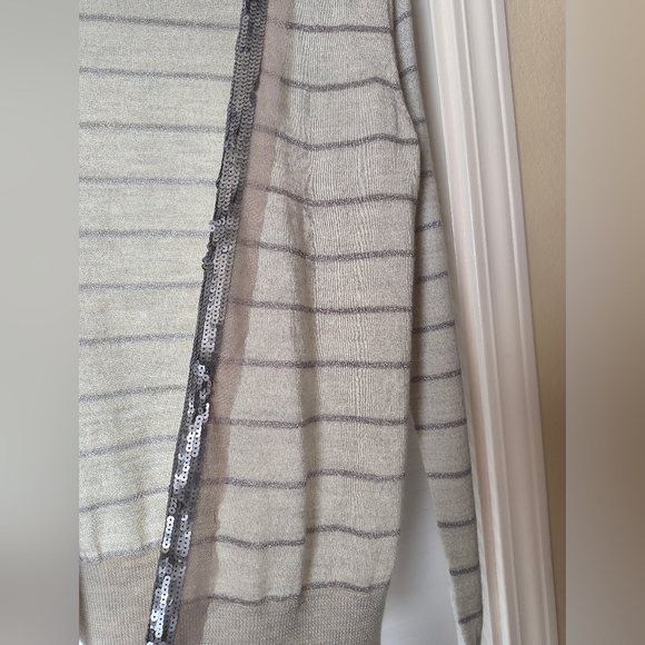 Ann Taylor LOFT Cardigan Gray Sequin Size Medium M - Picture 7 of 15